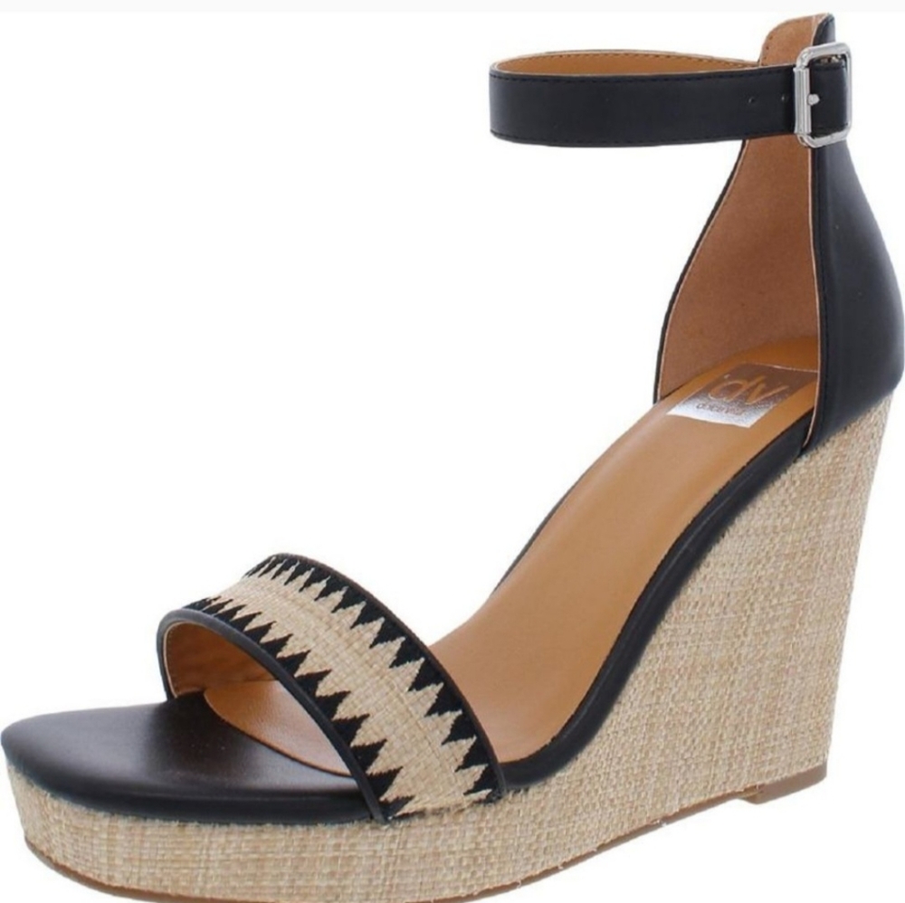 DV by Dolce Vita Womens Harla Black Faux Leather Wedge Sandals Shoes Sz 8.5 NWOT